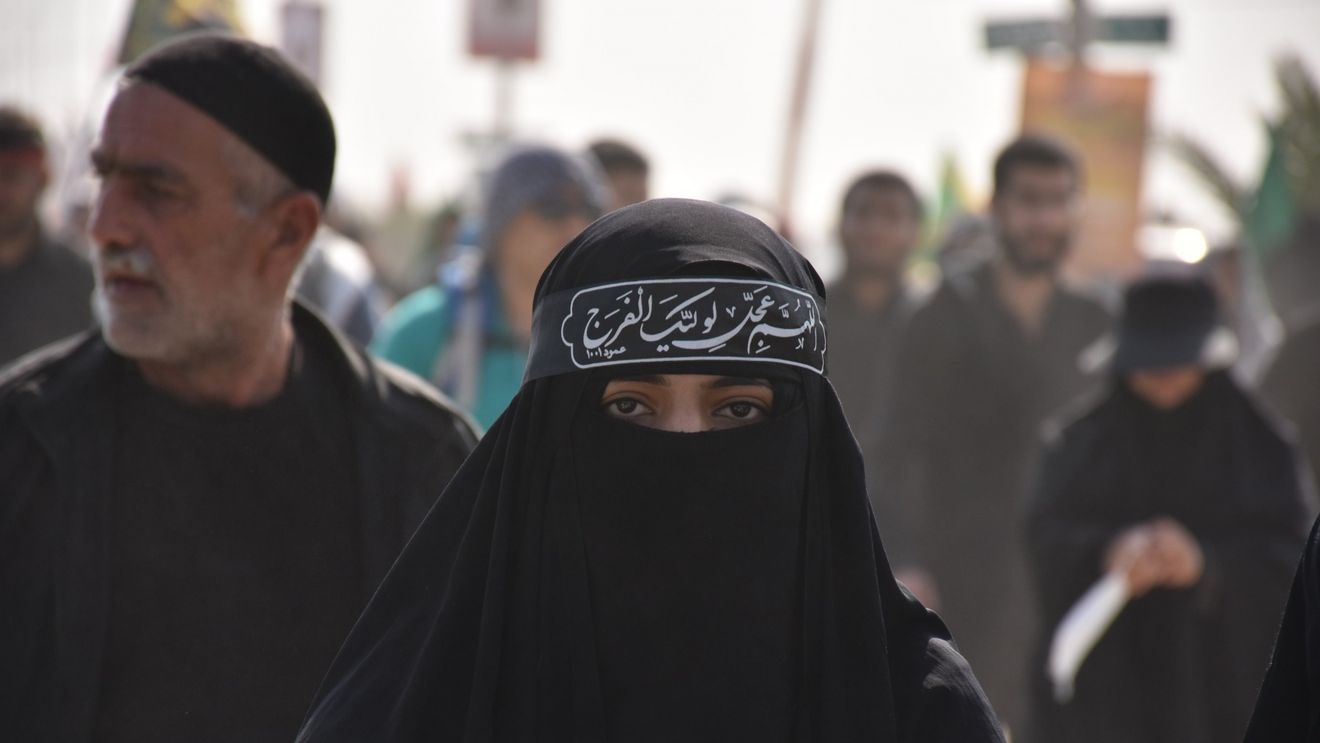 Femeile din Afganistan vor fi în curând excluse şi de la şcolile de asistente medicale