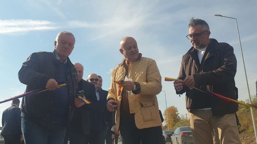 Pod peste râul Buzău, inaugurat separat de PNL și PSD: ”Dincolo este Vadu Pașii, primarul este de la PNL și aici este PSD” / CJ Buzău, dat în judecată pentru că nu a achitat întreaga lucrare