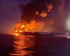 India a evacuat 24 de marinari de pe un petrolier în flăcări în Marea Oman / Cauzele incendiului nu au fost precizate