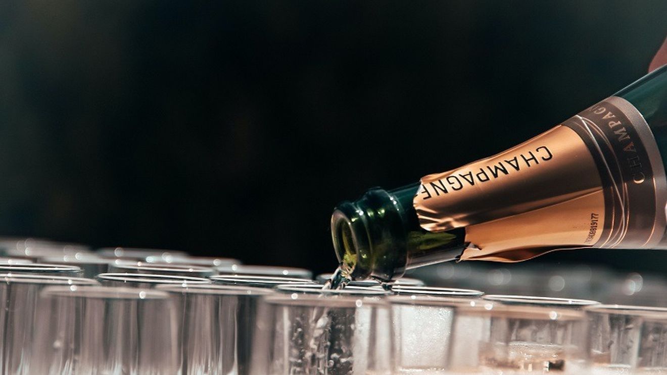 Compania Moet Hennessy rămâne fără stocuri de șampanie după explozia cererii