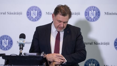 Prima intervenție a Ministerului Sănătății în plină criză a medicamentelor: analizează restricționarea temporară la export, „în funcție de monitorizarea pieței” / Soluțiile lui Rafila: o singură măsură adoptată, celelalte „în pregătire”