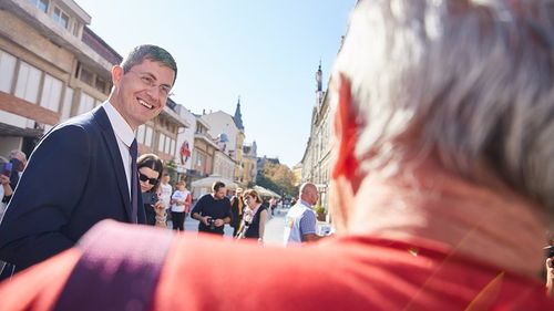 Explicații interne în USR pentru diferențele dintre sondajul propriu și sondajul IMAS: diferențe metodologice / ”Barna este la foarte puține procente în spatele lui Dăncilă, e o luptă pentru turul 2 care poate fi câștigată”