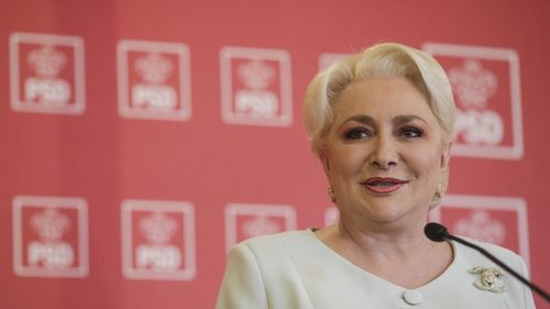 Dăncilă: Am început să fiu eu/ Nu mai trebuie să avem președintele care să hotărască tot/ Mi-am dat seama că nu aș vrea ca de numele meu să fie legată declanșarea articolului 7
