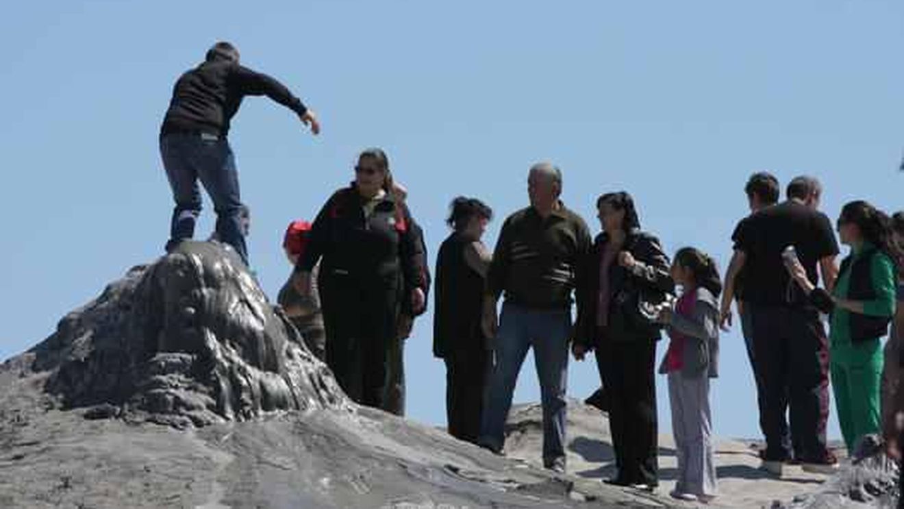 Vulcanii Noroioşi din Buzău, cartaţi 3D cu ajutorul tehnologiei FullWaver / Cercetătorii au aflat mai multe informații despre ce se află sub aceste fenomene spectaculoase