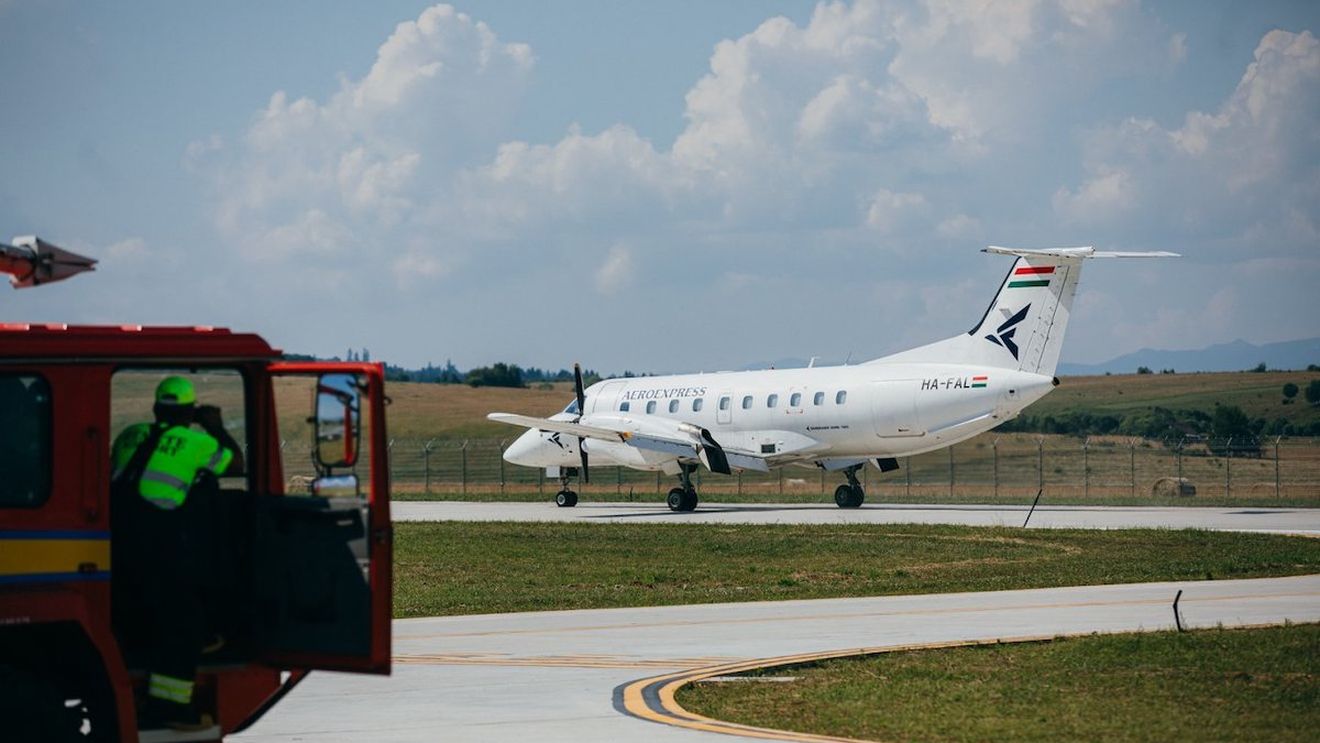 Legătură aeriană între județul Harghita și Budapesta / Are oprire la Cluj, pentru  formalități vamale și durează o oră și jumătate / ”De îndată ce România va intra în Schengen, durata zborului va fi și mai scurtă”