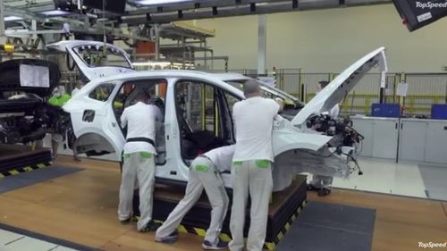 VIDEO Vehiculele electrice,  jumătate din vânzările Skoda în Europa până în 2030 / Coompania, parte a grupului Volkswagen, produce peste un milion de mașini pe an