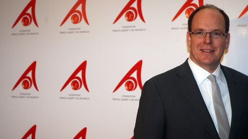 Prinţul Albert de Monaco dezminte existenţa unor probleme de cuplu şi cere respectarea vieţii private: „Căsnicia noastră nu este deloc în pericol”