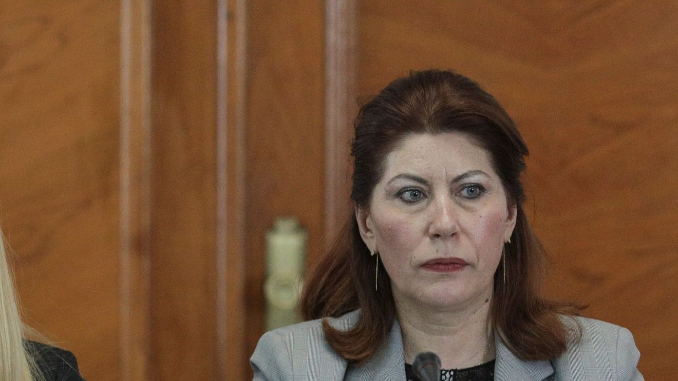 Mirela Călugăreanu, în cărți pentru șefia Curții de Conturi. Ea a declanșat controalele ale Antifraudei din ANAF la publicațiile incomode pentru Liviu Dragnea în 2017. Are cinci case și minilingouri de aur