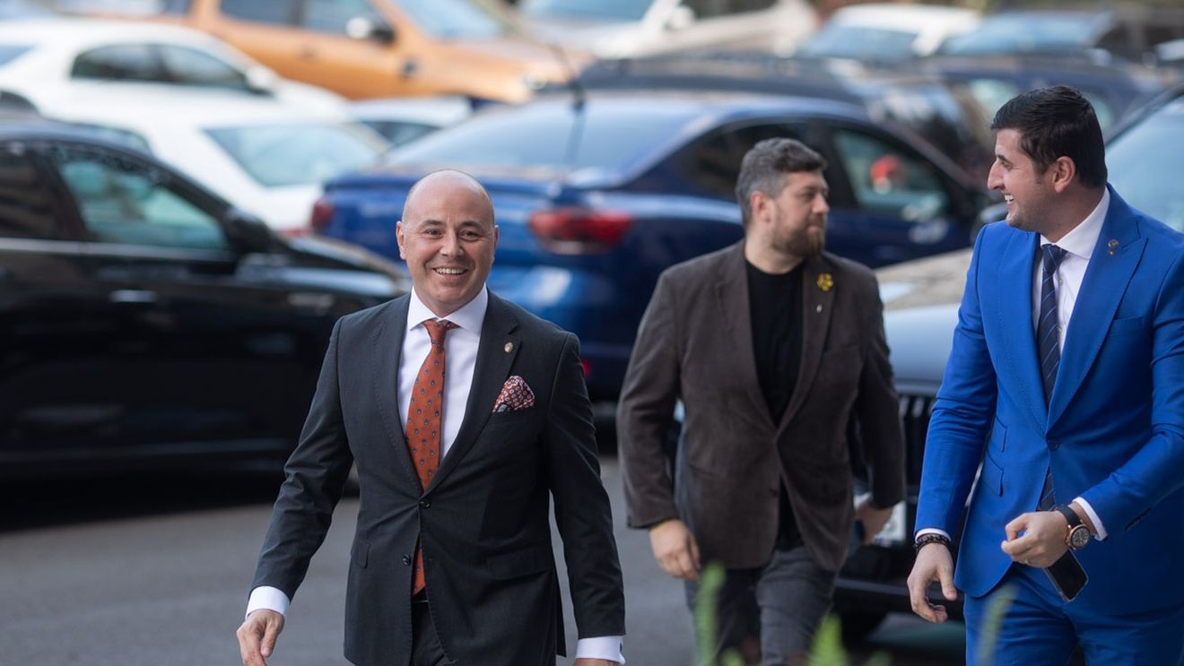 Listele de candidați la Parlament ale PNL Iaşi, aprobate de Biroul Naţional / Alexandru Muraru: Momentul de astăzi arată că avem toată forța și încrederea că Iașul va rămâne un bastion liberal