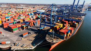 Comisarul pentru piață internă: Lockdownul sanitar din China va avea repercusiuni economice, dacă se prelungeşte / Astăzi, sunt pe cale să se închidă toate uzinele dintre Shenzen şi Canton