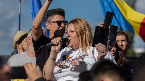 Șoșoacă anunță miting, duminică, în fața Curții Constituționale, după ce candidatura sa la președinția României a fost invalidată