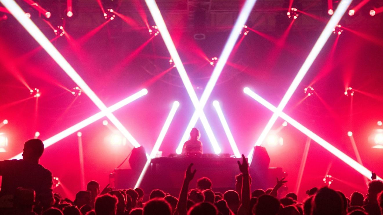 Discoteca anilor '70-'80, pentru nostalgici, sâmbătă la Oradea