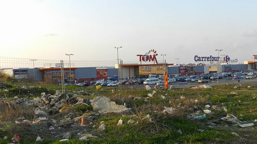 Primăriile încep să aplice legea: Constanța anunță că va confisca mașinile care aruncă gunoi, urmând modelul Brăilei și Bucureștiului