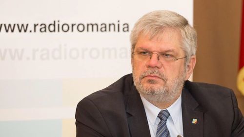 Directorul radioului public, Georgică Severin, acuzat că vrea să blocheze cu ajutorul CNA intervențiile lui Klaus Iohannis la posturile SRR