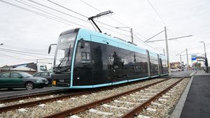 Primăria Craiova a recepționat tronsonul de cale de rulare a tramvaiului din zona de vest a municipiului, proiect finanțat din fonduri europene