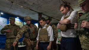 Volodimir Zelenski a vizitat trupele de pe frontul din Zaporojie