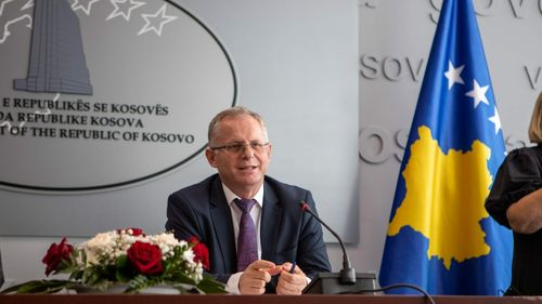 Vicepremierul kosovar Besnik Bislimi a fost expulzat din Serbia în timp ce se îndrepta spre capitala Belgrad