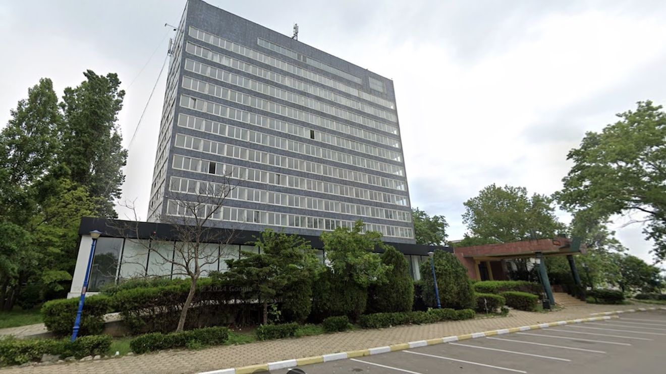 Hotelul Perla din Mamaia nu va mai fi demolat, după ce a fost clasat ca monument istoric / Urma să fie construit aici un hotel de cinci stele cu spa și piscină panoramică / ”Trebuie să încercăm, pe cât posibil, să îi redăm înfățișarea de acum 60 de ani”