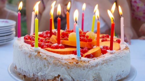 Aproape două milioane de români îşi serbează onomastica de Sfântul Ioan Botezătorul / Sunt aproape jumătate de milion de bărbați cu numele Ioan și 390 de mii de femei cu numele Ionela