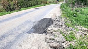 „Drumul Mănăstirilor şi al Sihaştrilor" din Alba intră în modernizare / Investiția se ridică la 72 de milioane de lei, din fonduri europene/ Termenul de execuţie a lucrărilor este de doi ani