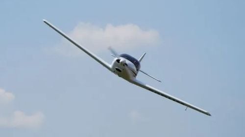 Un avion ultraușor s-a prăbușit lângă Bârlad, pilotul a murit