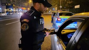 O aberație legislativă: Codul Rutier nu se aplică pe drumurile private / În sute de cartiere noi polițiștii de la rutieră nu pot aplica amenzi / Un șofer drogat rămâne cu permisul și nici nu poate fi amendat pentru conducere sub influența drogurilor