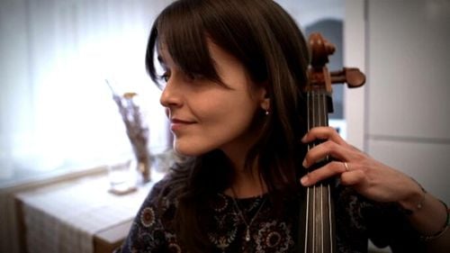 Eleonora Roșca s-a întors în România pentru a aduce vindecarea prin muzicoterapie. Cum a reușit