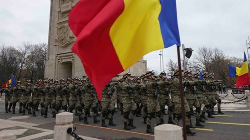 Evenimente organizate de Ministerul Apărării în București și Alba Iulia, pe 1 Decembrie / La parada militară de la Arcul de Triumf vor participa 2.900 de militari, 220 de mijloace tehnice și 45 de aeronave