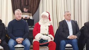 Cine este omul de afaceri acuzat de procurori că a încercat să-l corupă pe primarul Sectorului 2 prin intermediari/ Radu Mihaiu a sesizat procurorii