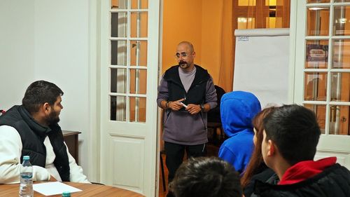 FOTO&VIDEO Cum se desfășoară un atelier de educație financiară pentru tineri