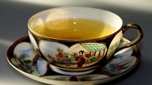 Ce se întâmplă dacă bei prea mult din „superstarul ceaiurilor,” ceaiul verde? Cel mai periculos este extractul obținut din plantă