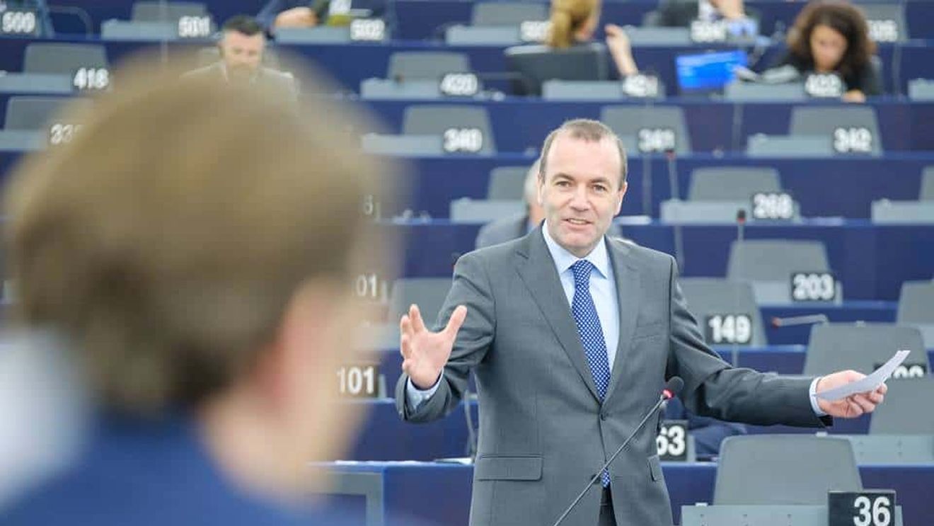 Manfred Weber: PPE va susține rezoluția/ România face pași înapoi în  lupta anticorupție și justiție/ E greu de imaginat că o țară cu atâtea semne de întrebare privind statul de drept va prelua președinția UE