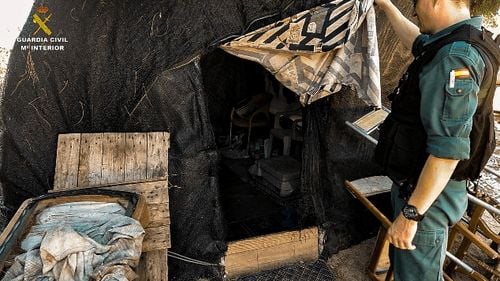 Peste 600 de cetățeni români și moldoveni, exploatați în Spania de o rețea de trafic de persoane