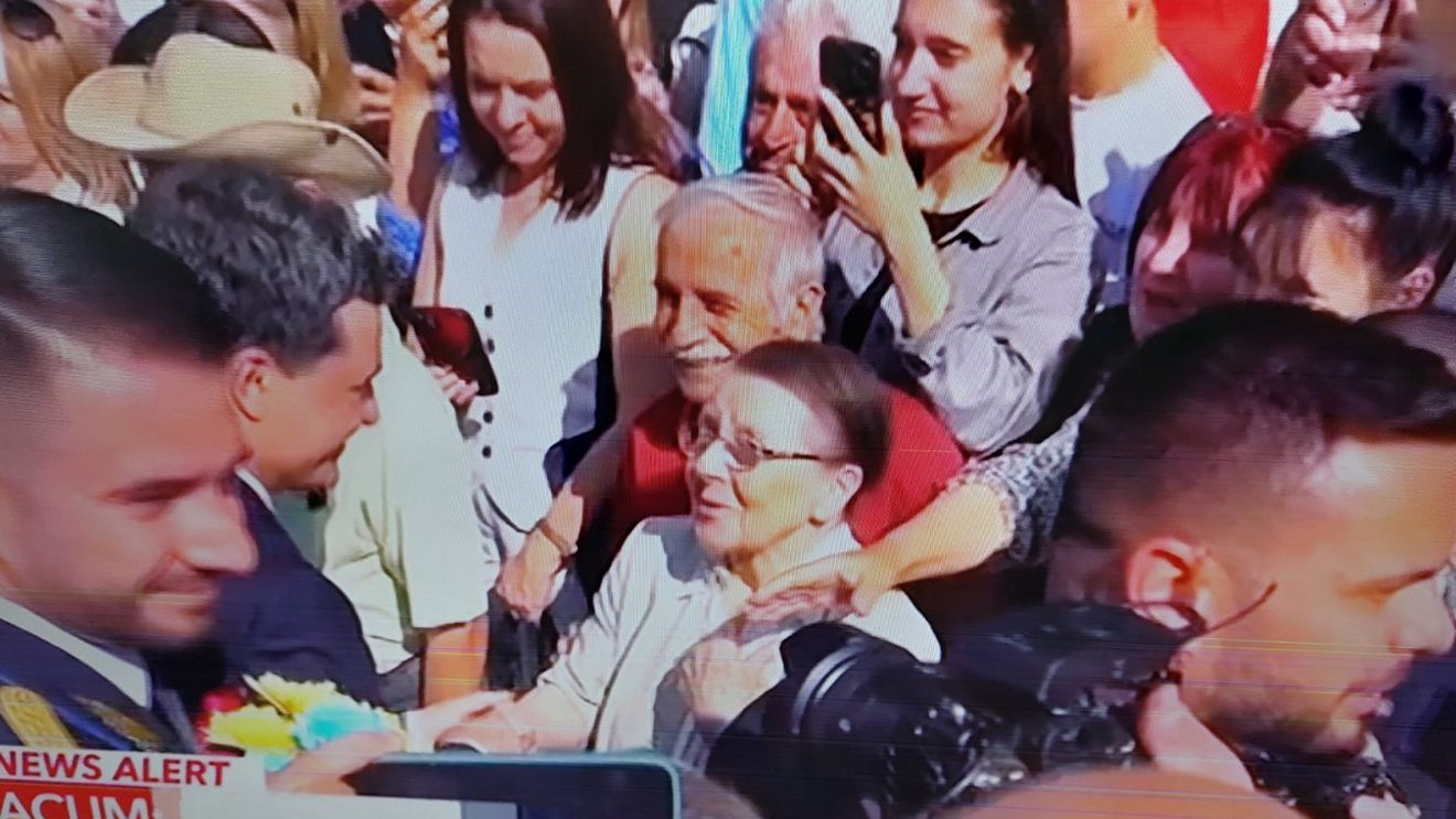 Nicușor Dan, baie de mulțime la Chișinău