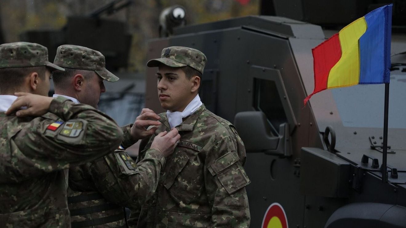 Forţe NATO din România, Belgia şi Franţa efectuează exerciţii în poligonul din Sfântu Gheorghe (Covasna). Primarul ceruse oprirea exercițiilor pe motiv că se sperie populația