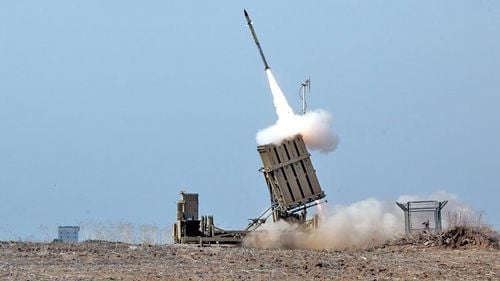 EXCLUSIV Ministerul Apărării, despre o eventuală achiziție a sistemului anti-rachetă Iron Dome din Israel: În cadrul programelor de înzestrare a căror valoare estimată depășește 100 milioane de euro este inclus și programul „Sistem integrat de arme SHORAD/ VSHORAD”