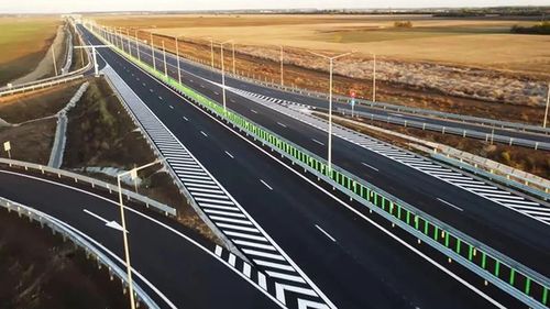 Demarează licitaţia pentru încă şase spaţii de servicii pe autostrăzile din România / Câştigătorii contractelor vor avea la dispoziţie maximum 18 luni pentru deschiderea spațiilor