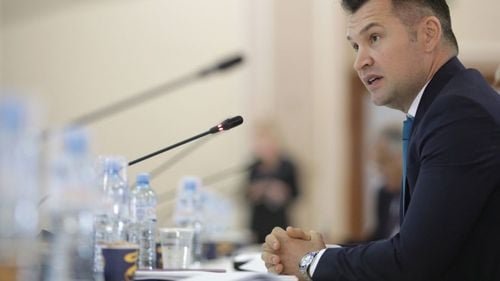 Ionuț Stroe, ministrul Sportului: Îmi cer scuze în numele sportului românesc pentru acest incident nefericit. Dacă se va dovedi că a fost o declarație rasistă, se vor lua toate măsurile necesare