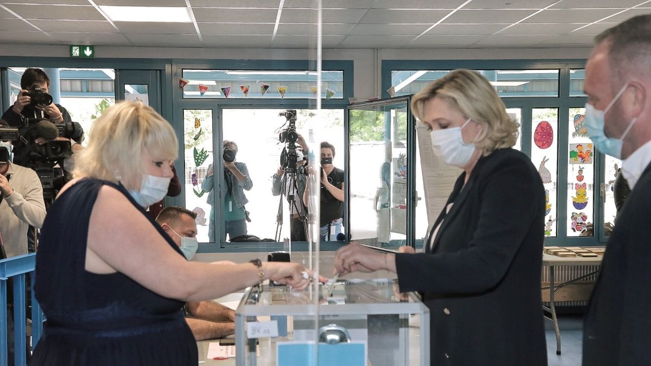 Absenteism record la alegerile regionale din Franța/ Macron și Le Pen, marii pierzători după ce partidele lor nu s-au impus nicăieri