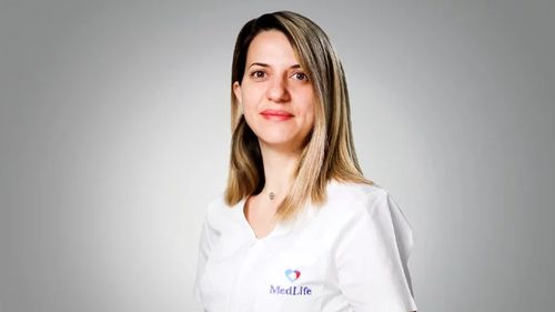 #MediciBuni – Dr. Ioana Raluca Sima: „Multe dintre accidentele vasculare cerebrale și cazurile de demență pot fi prevenite”