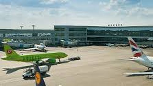 Dronele ucrainene provoacă haos pe aeroporturile din Rusia şi perturbă zborurile, anunță Moscova /  Peste 2000 de zboruri anulate sau amânate