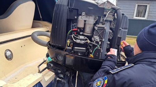 Peste 20 de motoare de ambarcaţiuni furate din Suedia descoperite în Tulcea, returnate societăţilor de asigurare europene / Garda de Coastă: Nu este uşor să identifici motoare de ambarcaţiuni furate. Nu este atât de simplu ca la maşini
