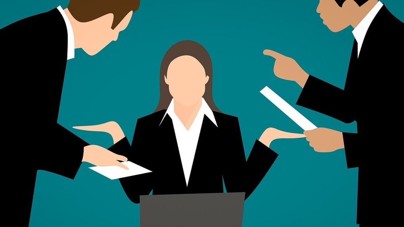 IKEA, Jumbo și Fan Curier, sancționate de Protecția Consumatorului pentru practici comerciale înșelătoare, în urma mai multor reclamații