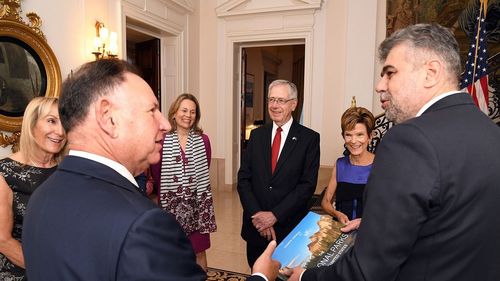 Ciolacu, întâlnire cu ambasadorii SUA la NATO și UE: Contăm pe partenerii noștri din Statele Unite pentru a face față provocărilor și a arăta rolul cheie pe care îl joacă România