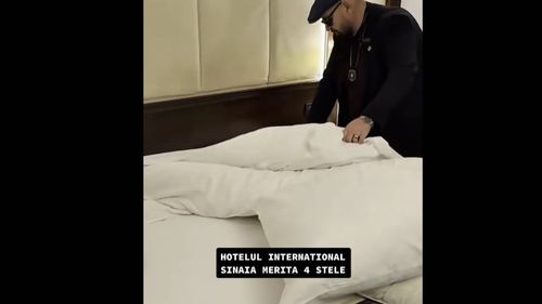 VIDEO Cum dădea Piedone ”200 de stele” hotelului prietenului Rușanu după ce ar fi anunțat controlul: ”Un cearceaf care miroase, domne, a fresh”