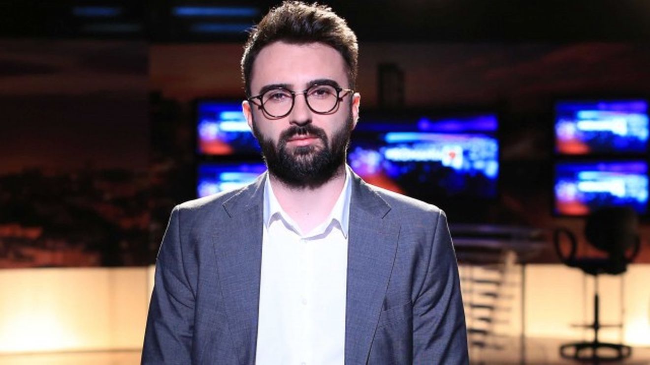 Moderatorul Ionuţ Cristache, salariu de peste 25.000 de lei pe lună la TVR / Emisiunea sa se află pe locul 14 în topul talk-showurilor din România
