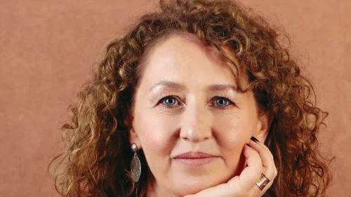 Psihologul Domnica Petrovai, despre provocările emoționale ale Crăciunului: Antidotul stresului este bunătatea față de noi și ceilalți/ Copiii învață prin ce facem noi că această sărbătoare înseamnă recunoștință, nu consum