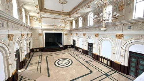 Firma care reabilitează Cazinoul din Constanţa, amendată de Garda de Mediu cu 50.000 de lei pentru modul cum a gestionat deşeurile şi pentru că nu a monitorizat emisiile poluante