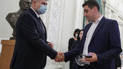 Ciolacu promite că PSD nu va face niciodată alianță cu AUR: Ar fi cea mai grea greșeala pentru România / Premierul respinge afirmațiile lui Simion privind cote de imigranți care ar fi fost impuse României pentru a fi primită în Schengen