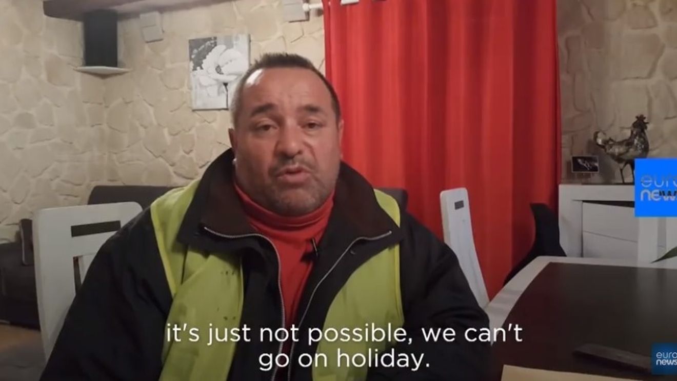 Portretul „vestelor galbene” care protestează în Franța: ”M-am săturat de taxe, m-am săturat de banii din ce în ce mai puțini pe care trebuie să îi cheltui”